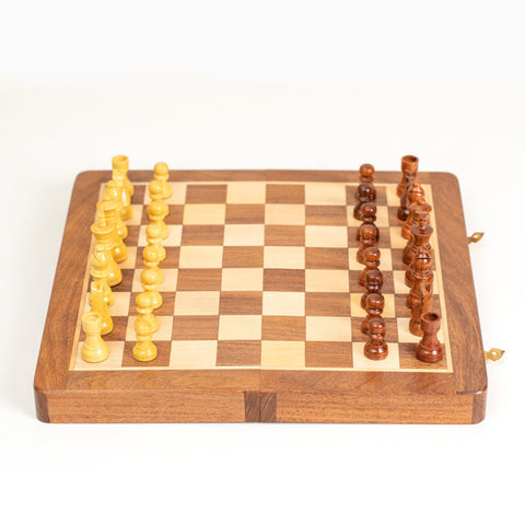 30X30CM CLASSIC MAGNETIC WOODEN FOLDING CHESS SET - Hobby.lt 🇬🇧