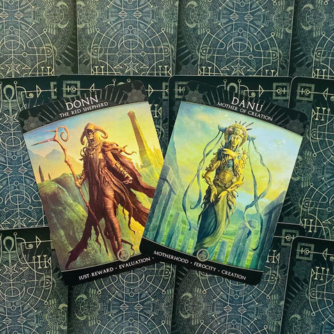 Mausolea Oracle Of Souls Cards Lo Scarabeo