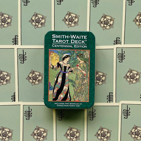 Tarot cards Smith-Waite Centennial in a Tin Box US Games Systems