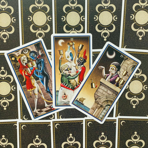 Deviant Moon Premium Tarot cards US Games Systems