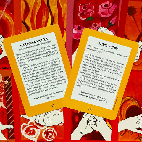 Mudras For Body Mind And Spirit Cards AGM