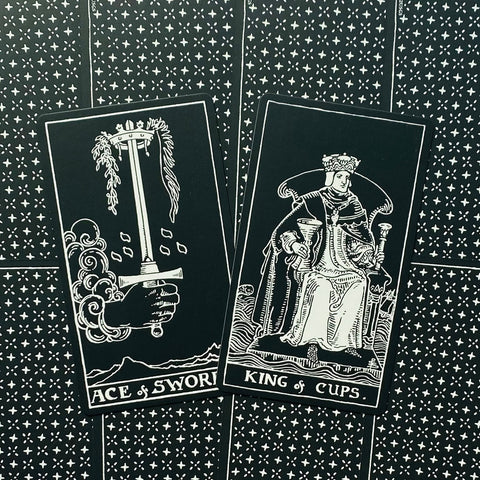 Glow in the Dark Tarot cards US Games Systems
