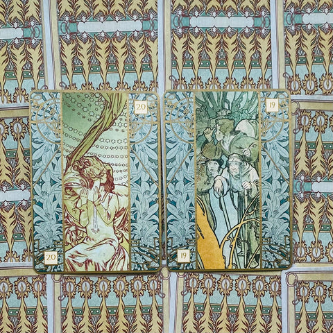 Alfons Maria Mucha Oracle Cards Lo Scarabeo