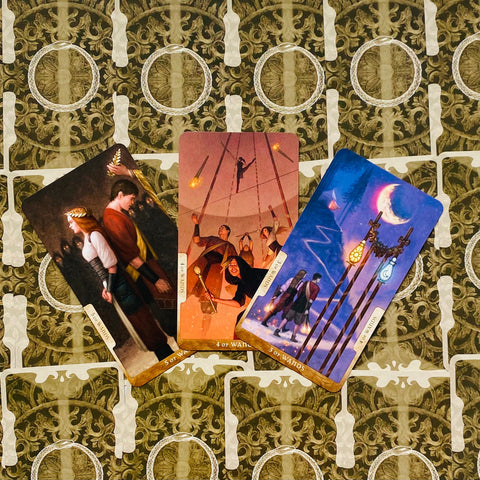 In Between Tarot Cards Lo Scarabeo