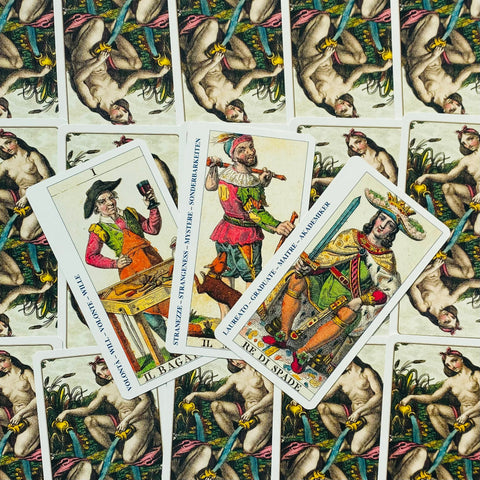 The Classic Tarot cards Lo Scarabeo