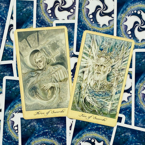 Ghosts and Spirits Tarot cards US Games Systems