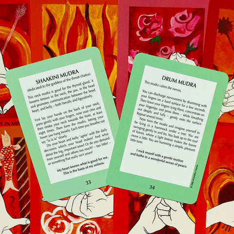 Mudras For Body Mind And Spirit Cards AGM