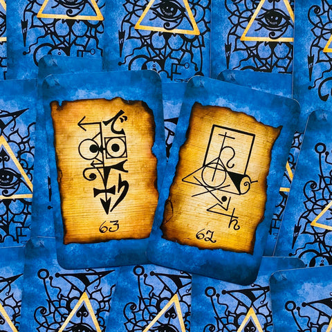 The Blind Spot Oracle Cards Watkins Publishing