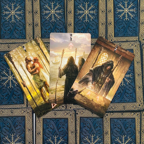 Runic Tarot Cards Lo Scarabeo