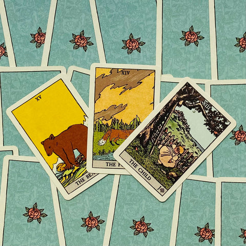 Pixie Astounding Lenormand cards in a tin