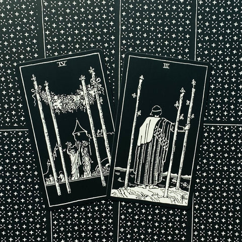 Glow in the Dark Tarot cards US Games Systems