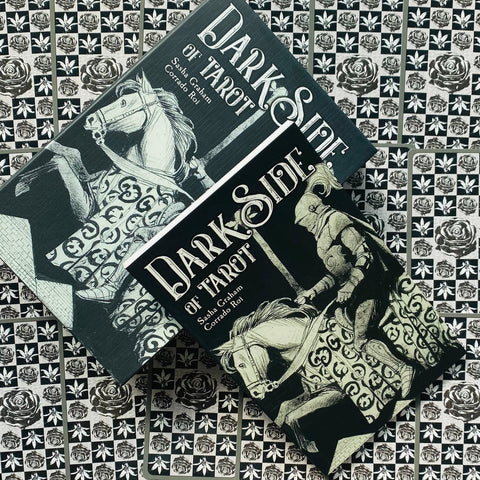 Dark Side Of Tarot Kit cards Lo Scarabeo