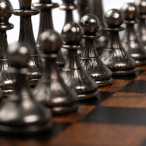 Beautiful Chess Pieces with Leatherlike MAP Chess Board N035 - Hobby.lt 🇬🇧