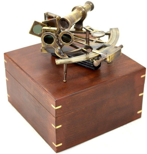 Brass sextant in a wooden box NC1517 - Hobby.lt 🇬🇧
