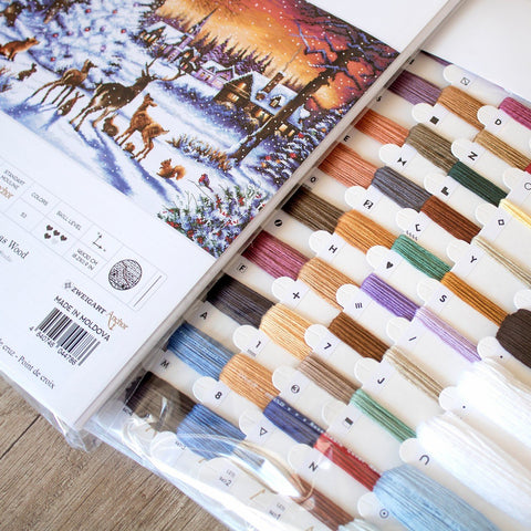 Christmas Wood SLETI947 - Cross Stitch Kit - Hobby.lt 🇬🇧