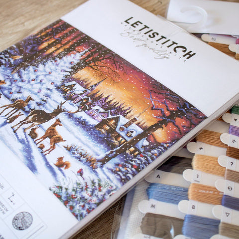 Christmas Wood SLETI947 - Cross Stitch Kit - Hobby.lt 🇬🇧