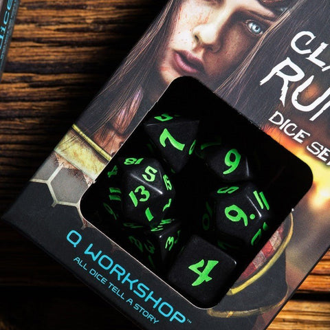 Classic Runic Dice Set black and green - Hobby.lt 🇬🇧