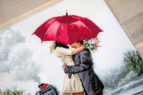Couple on Train Station SB2369 - Cross Stitch Kit - Hobby.lt 🇬🇧