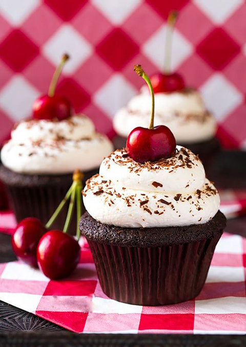 Diamond painting kit Cherry Cupcake WD043 - Hobby.lt 🇬🇧