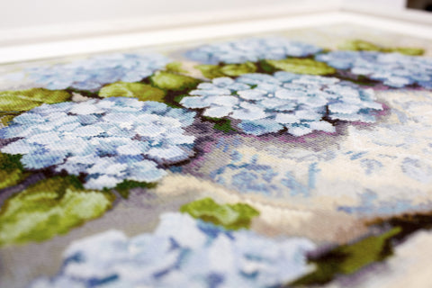 Hydrangeas SBA2328 - Cross Stitch Kit