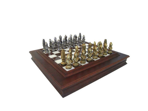 MONCADA: Metal Chess Men Set + Alabaster and Wood Gameboard
