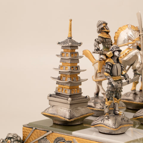 Samurai Set: Battle of Nagashino: Luxurious Chess Set Finished in Real 24k Gold