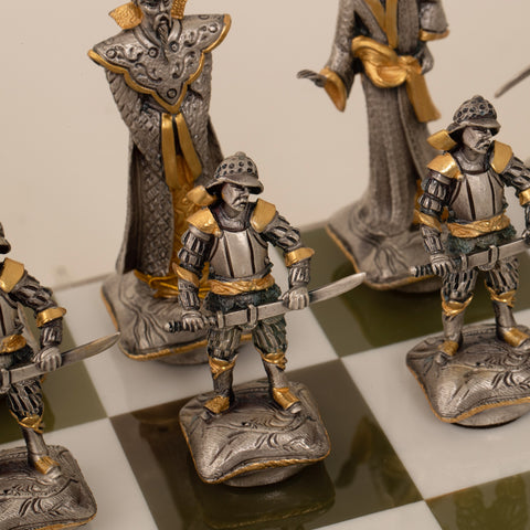Samurai Set: Battle of Nagashino: Luxurious Chess Set Finished in Real 24k Gold