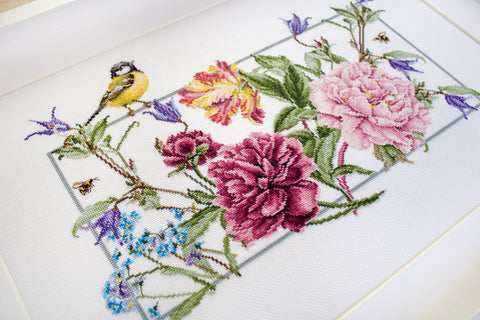 Spring Flowers SBA2359 - Cross Stitch Kit
