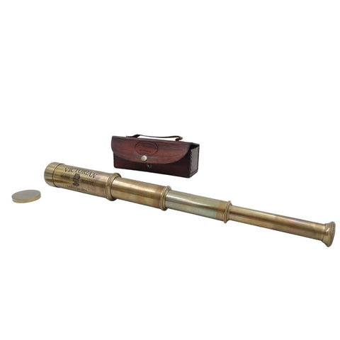 Victorian brass telescope in leather case - T4P182
