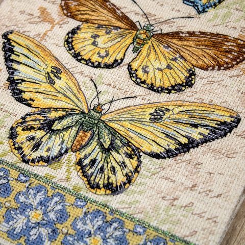 Vintage Wings-Le Papillons SLETI975 - Cross Stitch Kit