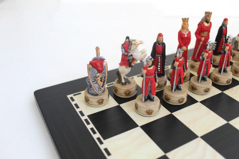 English vs Scots Historical Chess Set, Hand-Painted Resin, Walnut Board 40x40cm
