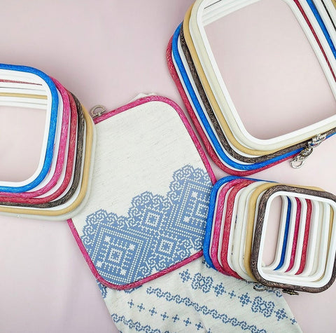 Square Embroidery Hoop with Flexible Frame, Nurge White Plastic, 12.5 x 14.5 cm, for Embroidery, Cross Stitch and Appliqué