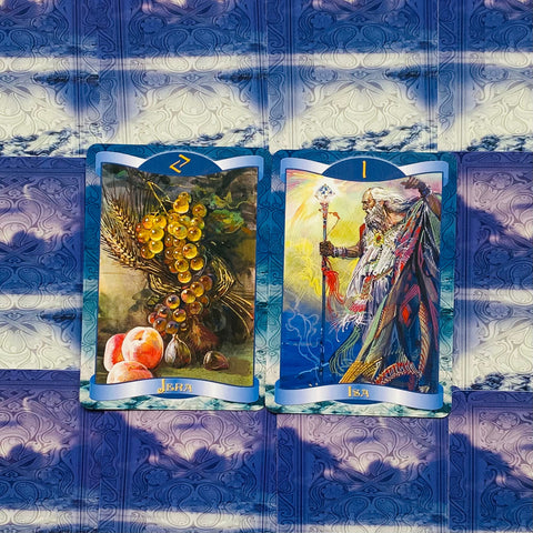 Runes Oracle Cards Lo Scarabeo