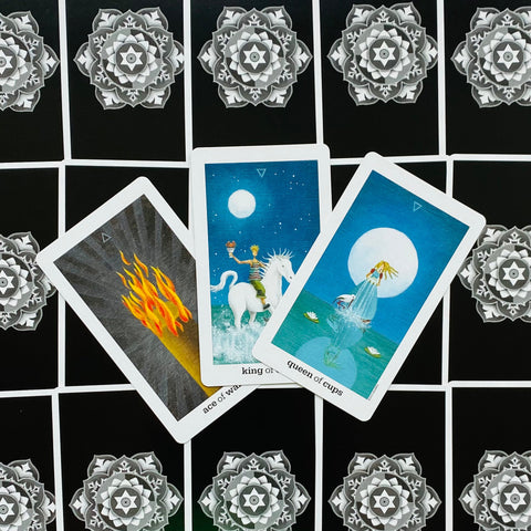 Sun And Moon Tarot cards US Games Systems