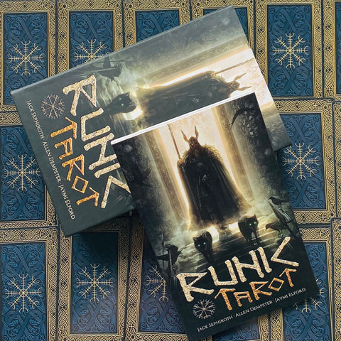 Runic Tarot Kit Cards And Book Lo Scarabeo