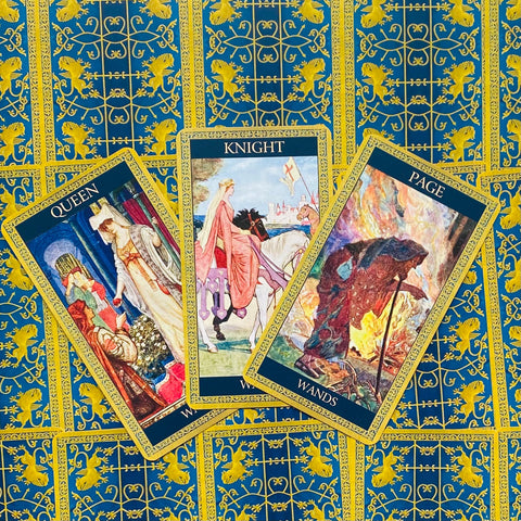 Tarot of Tales and Legends cards Lo Scarabeo