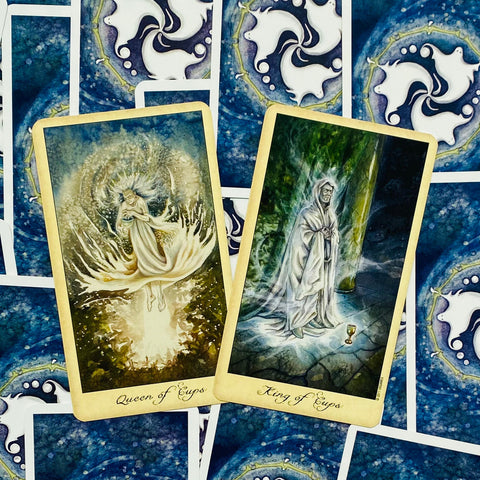 Ghosts and Spirits Tarot cards US Games Systems