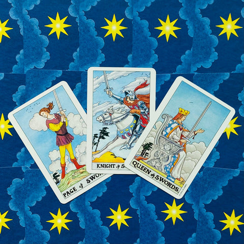 Universal Waite tarot deck in a tin US Games Systems