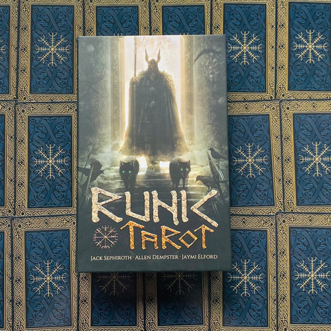 Runic Tarot Kit Cards And Book Lo Scarabeo