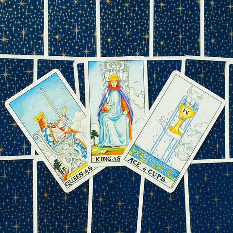 Universal Waite Tarot cards by US Games Systems