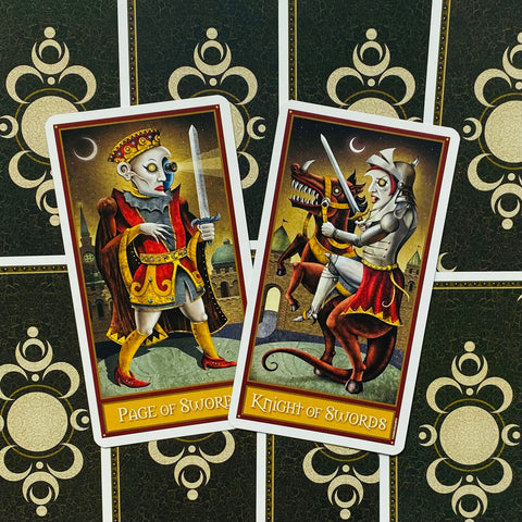 Deviant Moon Tarot cards US Games Systems