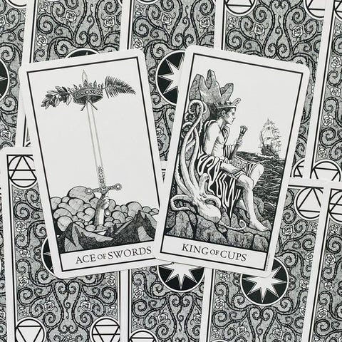 Bianco Nero Tarot Cards US Games Systems