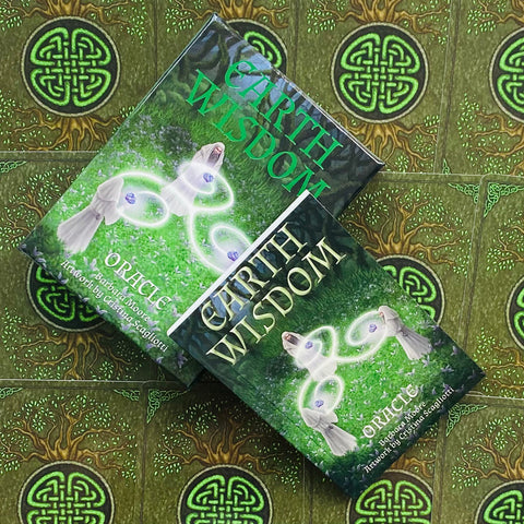 Earth Wisdom Oracle Cards Lo Scarabeo