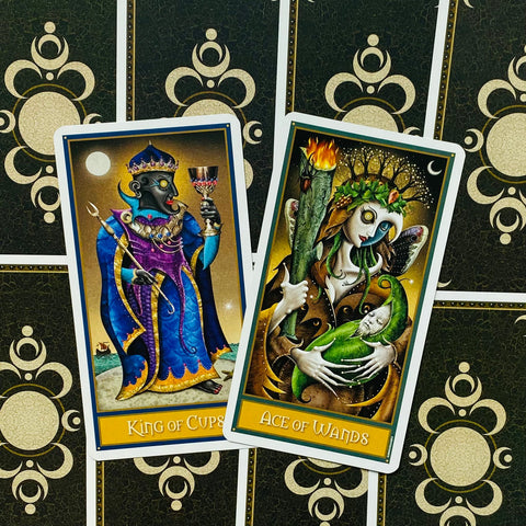 Deviant Moon Tarot cards US Games Systems