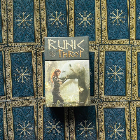Runic Tarot Cards Lo Scarabeo