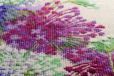 Allium - Cross Stitch Kit from RIOLIS Ref. no.:1484 - Hobby.lt 🇬🇧