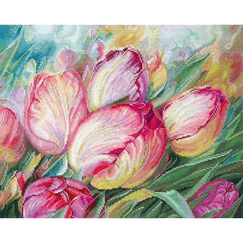 Tulip Cross Stitch Kit, 16 Count White Cotton Aida, 31×25 cm, 66 Colors, Needle Included | Andriana