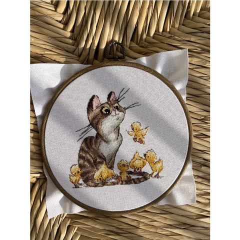 Cross Stitch Kit with Cat Design, Pattern, Needle, Fabric and Colorfast Threads by Andriana, Multicolor Embroidery Craft Set