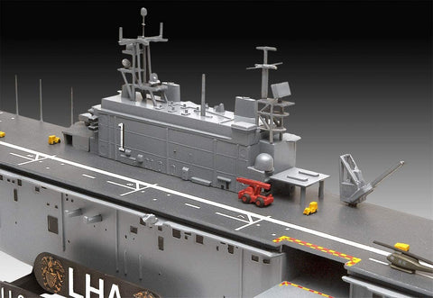 Assault Ship USS Tarawa LHA-1 - Plastic Modelling Kit By Revell