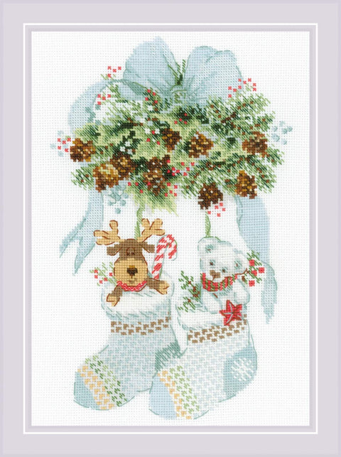 Bear & Cones & Deer cross stitch kit by RIOLIS Ref. no.: 1901